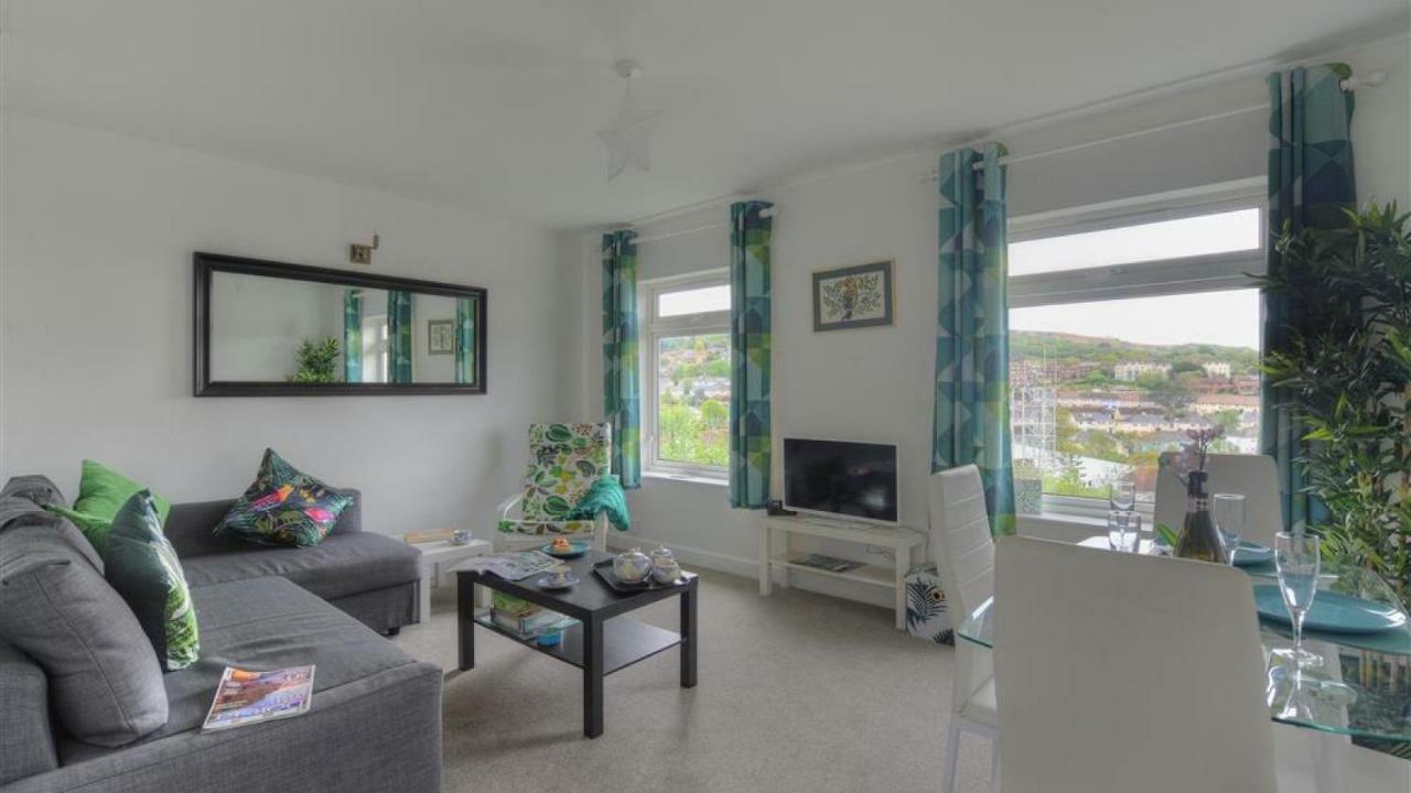 Ferienwohnung Upper Seascape Lyme Regis Exterior foto